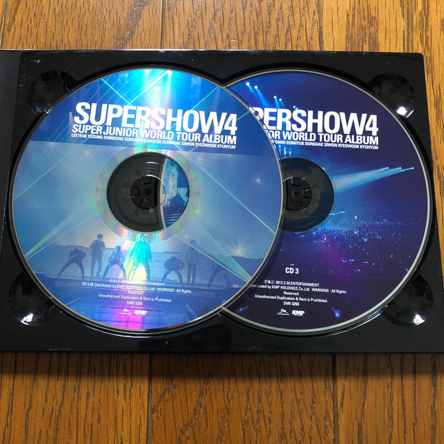 SUPER JUNIOR(スーパージュニア)のSUPER JUNIR WORLD TOUR  ALBUM エンタメ/ホビーのCD(K-POP/アジア)の商品写真