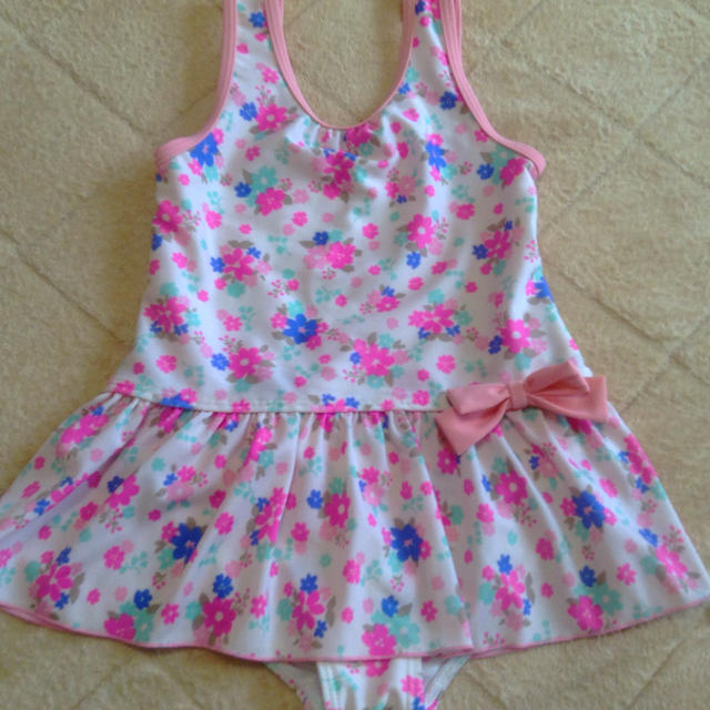 F.O.KIDS(エフオーキッズ)のF.Oインターナショナル☆水着☆超美品♪ キッズ/ベビー/マタニティのキッズ服女の子用(90cm~)(水着)の商品写真