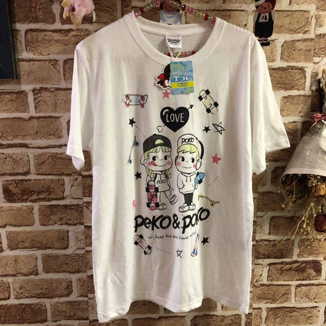 サンリオ(サンリオ)のペコちゃんTシャツ　男女兼用 レディースのトップス(Tシャツ(半袖/袖なし))の商品写真