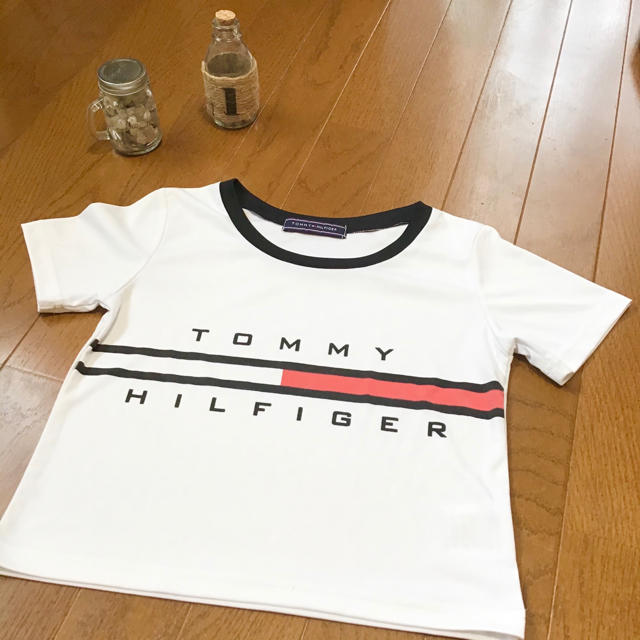 TOMMY HILFIGER(トミーヒルフィガー)のtommy hilfiger.ショート丈.Tシャツ レディースのトップス(Tシャツ(半袖/袖なし))の商品写真