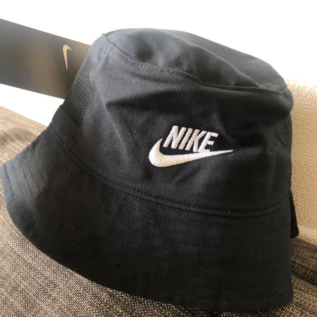 NIKE(ナイキ)のNikeバケットハット レディースの帽子(ハット)の商品写真