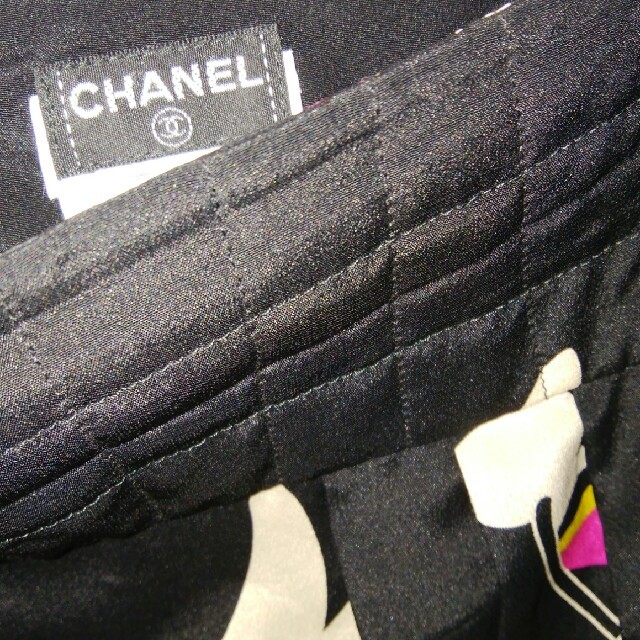 CHANEL(シャネル)の◆♢CHANEL♢◆プレタポルテ プリーツスカート(60㎝丈)◆ レディースのスカート(ひざ丈スカート)の商品写真