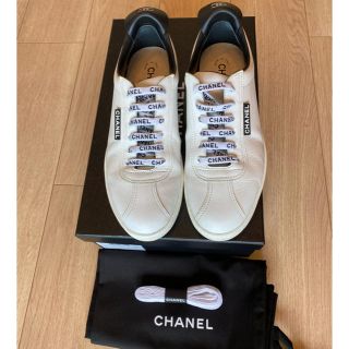 シャネル(CHANEL)の☆値下げ☆シャネル　人気レザースニーカー ☆伊勢丹購入品☆CHANEL(スニーカー)