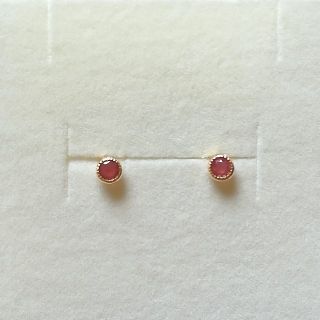 新品❤️K18ルビーピアス❤️18金ピアス　(ピアス)