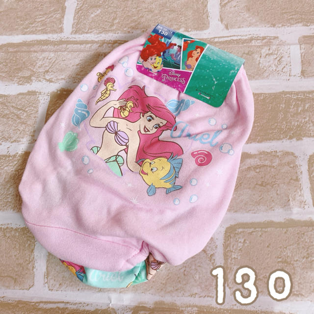 Disney(ディズニー)の㊶新品☆アリエル  ショーツ2枚組 130 女児 女の子パンツ 下着 キッズ/ベビー/マタニティのキッズ服女の子用(90cm~)(下着)の商品写真