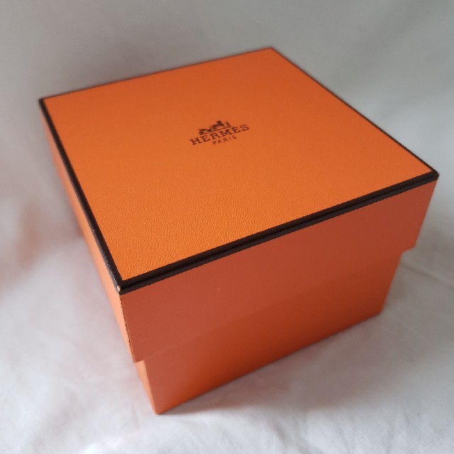 Hermes(エルメス)のエルメス HERMES　時計空箱 レディースのファッション小物(腕時計)の商品写真