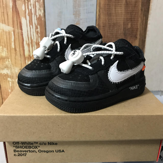 NIKE(ナイキ)のAIR FORCE 1 OFF White TD ベビーシューズ　12センチ キッズ/ベビー/マタニティのベビー靴/シューズ(~14cm)(スニーカー)の商品写真