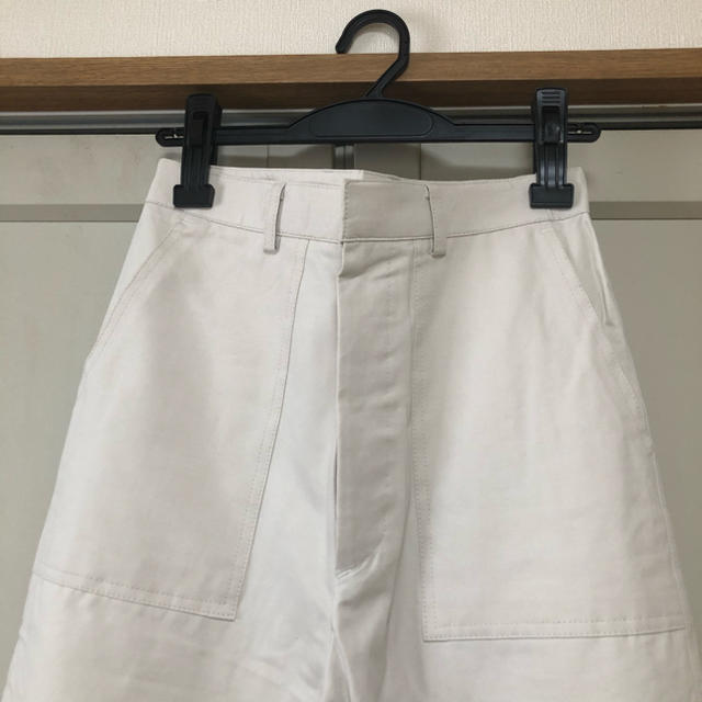 Jil Sander(ジルサンダー)のhuecloset 裾絞りパンツ ワークパンツ ivory メンズのパンツ(ワークパンツ/カーゴパンツ)の商品写真