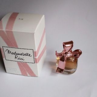 ニナリッチ(NINA RICCI)のニナ リッチ  香水★オードパルファム★4ml(香水(女性用))