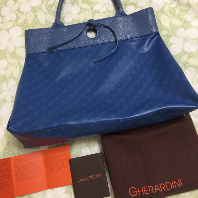 GHERARDINI(ゲラルディーニ)のゲラルディー二バッグ、正規品美品❗️グッチセリーヌヴィトン トッズADMJ好き レディースのバッグ(トートバッグ)の商品写真