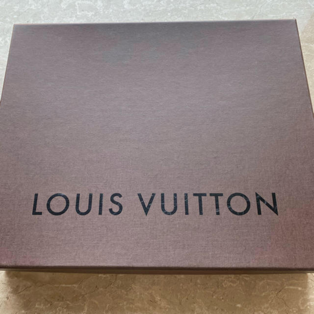 LOUIS VUITTON(ルイヴィトン)のルイヴィトンの空箱 レディースのバッグ(ショップ袋)の商品写真