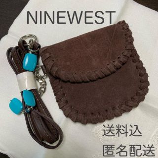 ナインウエスト(NINE WEST)のNINE WEST スエード 小銭入れ コインパース  こげ茶 チョコレート(コインケース)