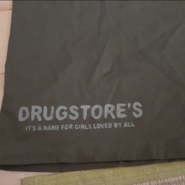 drug store's(ドラッグストアーズ)のドラッグストアーズ　Tシャツ レディースのトップス(Tシャツ(半袖/袖なし))の商品写真