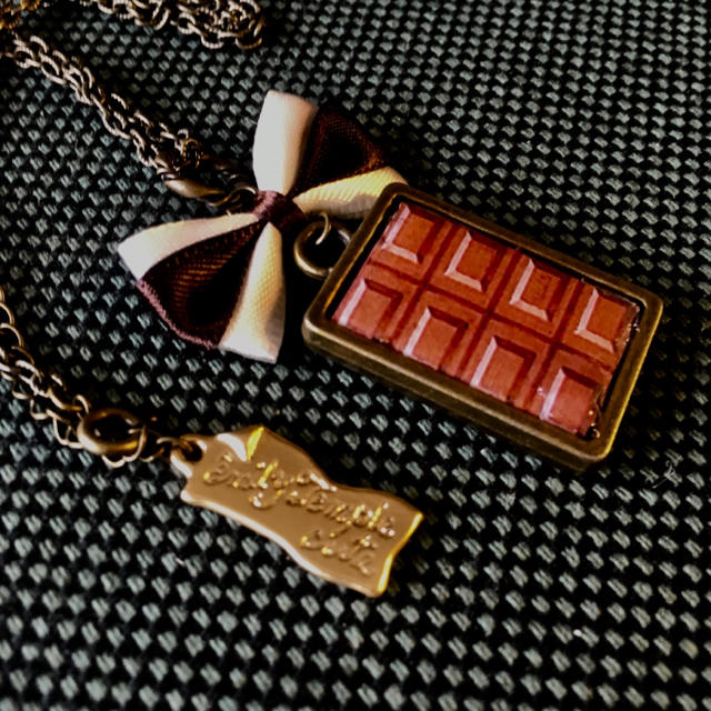 Emily Temple cute(エミリーテンプルキュート)のエミリーテンプルキュート チョコレートネックレス レディースのアクセサリー(ネックレス)の商品写真