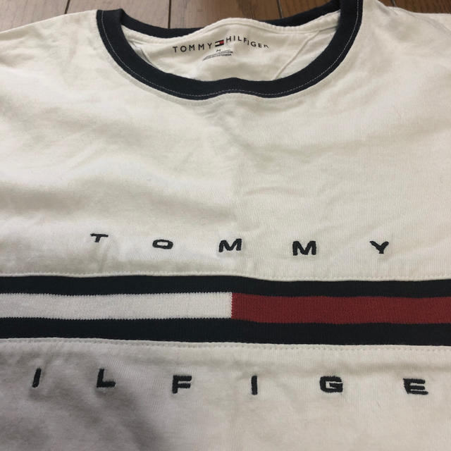 TOMMY HILFIGER(トミーヒルフィガー)のtommy hilflger レディースのトップス(Tシャツ(半袖/袖なし))の商品写真