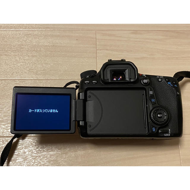 Canon EOS 70D ボディ【デジタル一眼レフカメラ】