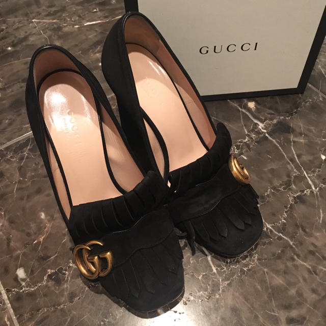 Gucci(グッチ)のGUCCI (グッチ) スエードパンプス 35.5/ブラック レディースの靴/シューズ(ハイヒール/パンプス)の商品写真