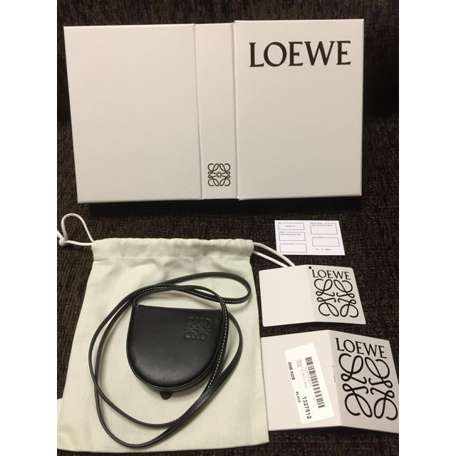 LOEWE(ロエベ)の新品未使用　LOEWE ヒール ミニ レザーポーチ　黒　財布 　アクセサリー メンズのファッション小物(コインケース/小銭入れ)の商品写真