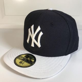 ニューエラー(NEW ERA)の子供用　ニューエラ　ヤンキースキャップ　新品未使用　男女兼用　送料無料(帽子)