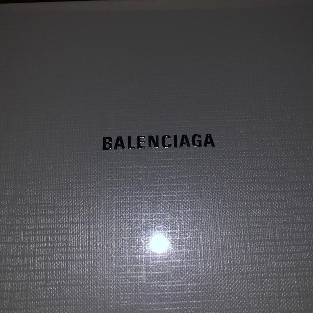 Balenciaga(バレンシアガ)のバレンシアガ　三つ折り ミニ財布 ロゴ  レディースのファッション小物(財布)の商品写真