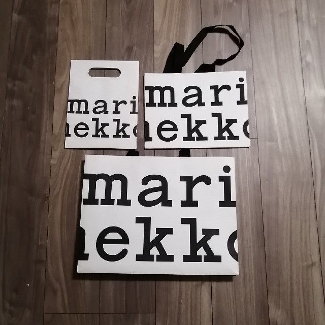 marimekko(マリメッコ)の【大放出！セット！】marimekko　マリメッコ　ショップ袋　バック レディースのバッグ(ショップ袋)の商品写真