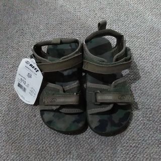 クロックス(crocs)の新品 REEF KIDS カモフラ サンダル 9/10サイズ 14cm 15cm(サンダル)