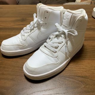 ナイキ(NIKE)のNIKE白スニーカー美品(スニーカー)