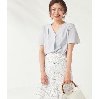 ナチュラルクチュール(natural couture)のゴールドバー付き フレア袖 ブラウス natural couture(シャツ/ブラウス(半袖/袖なし))