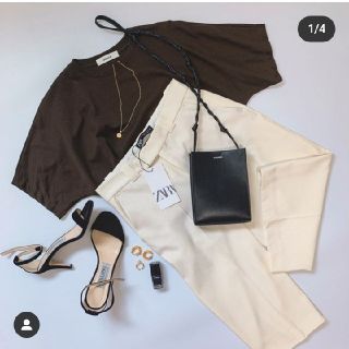 ザラ(ZARA)のバミューダパンツ(ハーフパンツ)