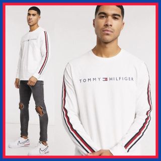 トミーヒルフィガー(TOMMY HILFIGER)のトミーヒルフィガー★ロゴ ロング スリーブ Tシャツ ホワイト(Tシャツ/カットソー(七分/長袖))