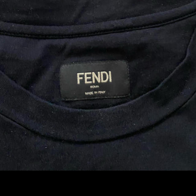 新作登場格安 FENDI - FENDI ブラックコットンジャージー Tシャツ(新品、未使用)の通販 by happy ｜フェンディならラクマ 新品100%新品