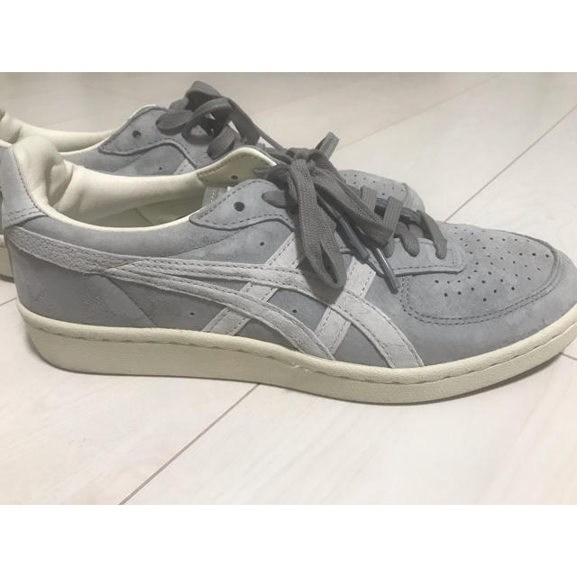 Onitsuka Tiger(オニツカタイガー)のOnitsuka Tiger GSMオニツカタイガー ジーエスエム ライトグレー メンズの靴/シューズ(スニーカー)の商品写真