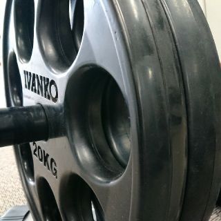 ivanko オリンピックラバープレート　20kg×2枚　ゴールドジム