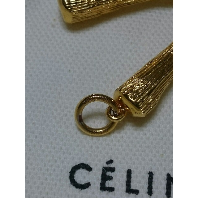 celine(セリーヌ)のold CELINE イニシャル チャーム ラージサイズ レディースのアクセサリー(ネックレス)の商品写真