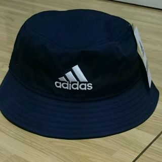 アディダス(adidas)のadidasバケットハット(ハット)