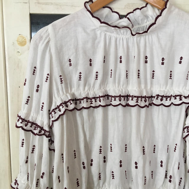 Isabel Marant(イザベルマラン)のイザベルマラン　リネン　刺繍ブラウス レディースのトップス(シャツ/ブラウス(長袖/七分))の商品写真