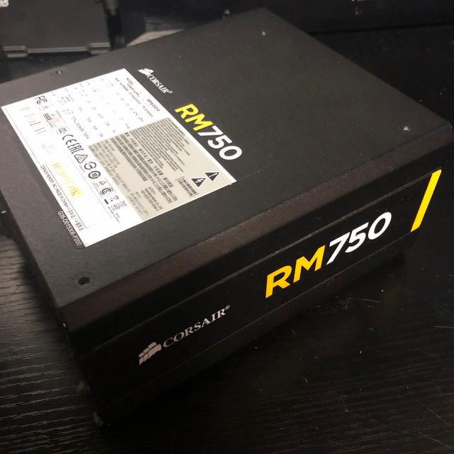 Corsair RM750 電源