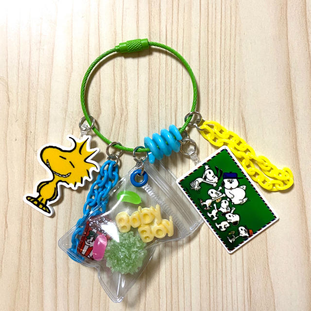 SNOOPY(スヌーピー)のハンドメイド　キーホルダー　スヌーピー オリジナル ハンドメイドのアクセサリー(キーホルダー/ストラップ)の商品写真