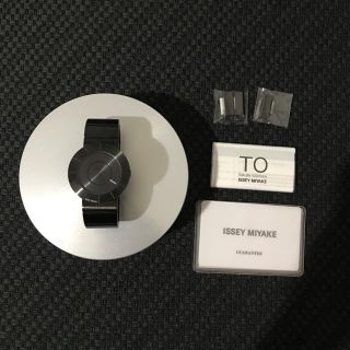 イッセイミヤケ(ISSEY MIYAKE)のISSEY MIYAKE TO 腕時計(ステンレス黒）(腕時計(アナログ))