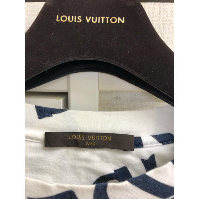 LOUIS VUITTON(ルイヴィトン)の本物正規品 ルイヴィトン ロゴ Tシャツ コラボ 定価8万 キムジョーンズ LV メンズのトップス(Tシャツ/カットソー(半袖/袖なし))の商品写真