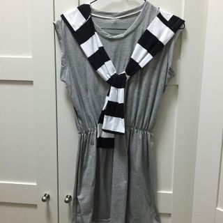 ディーホリック(dholic)のカーデ巻風ノースリーブミニワンピ👗(ミニワンピース)