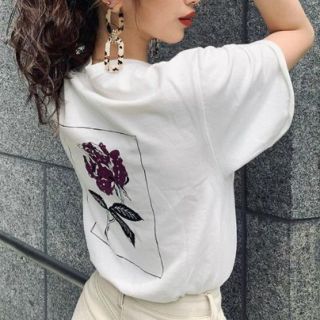 ムルーア(MURUA)の【MURUA×山代エンナ】バックプリントTシャツ(Tシャツ(半袖/袖なし))