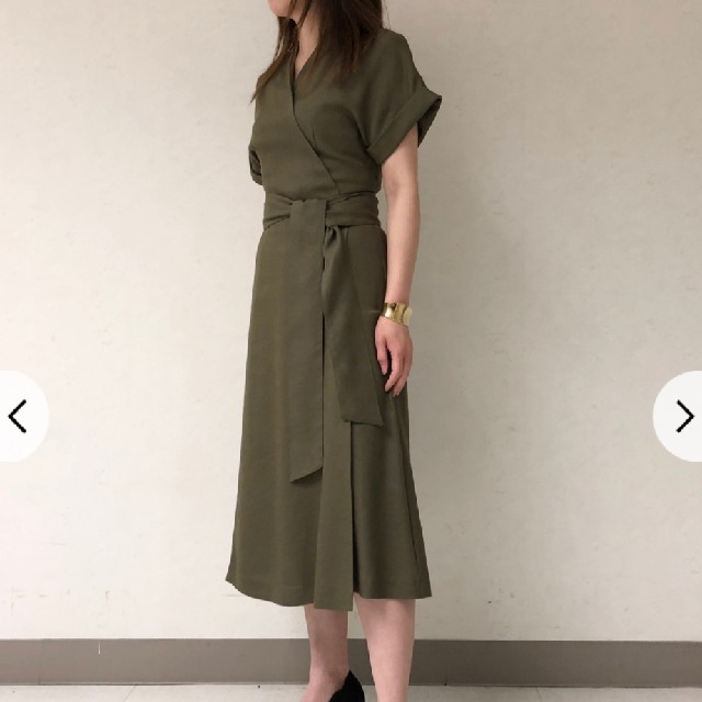 ベイジ beige 今期2020 カシュクールワンピース M レディースのワンピース(ひざ丈ワンピース)の商品写真