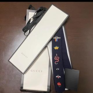 グッチ(Gucci)のGUCCI ネクタイ エンブロイダリー ウール タイ ネイビー(ネクタイ)