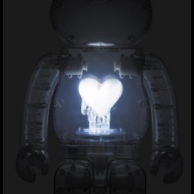 MEDICOM TOY(メディコムトイ)のBE@RBRICK EMOTIONALLY Black Heart 1000%  エンタメ/ホビーのフィギュア(その他)の商品写真