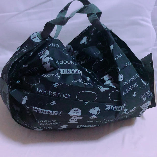 AfternoonTea(アフタヌーンティー)のスヌーピー　シュパット　ブラック レディースのバッグ(エコバッグ)の商品写真