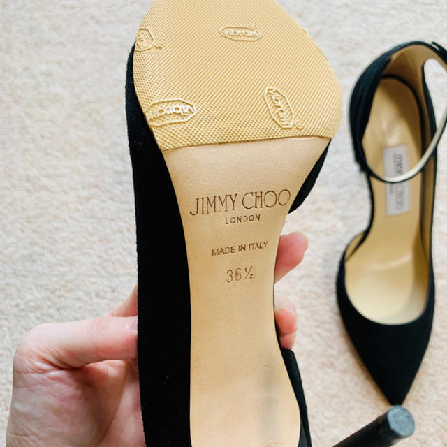 JIMMY CHOO(ジミーチュウ)の【新品、未使用品】ジミーチュウ　パンプス　ブラック　黒 レディースの靴/シューズ(ハイヒール/パンプス)の商品写真