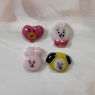 ボウダンショウネンダン(防弾少年団(BTS))のBT21 ネイルパーツ　4個セット　ハンドメイド(ネイル用品)