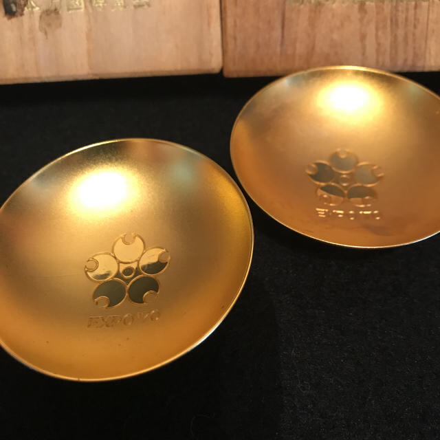 EXPO70 記念金杯24K GP 金張 x 2 | フリマアプリ ラクマ EXPO70 記念金杯24K GP 金張 x 2 | フリマアプリ ラクマ