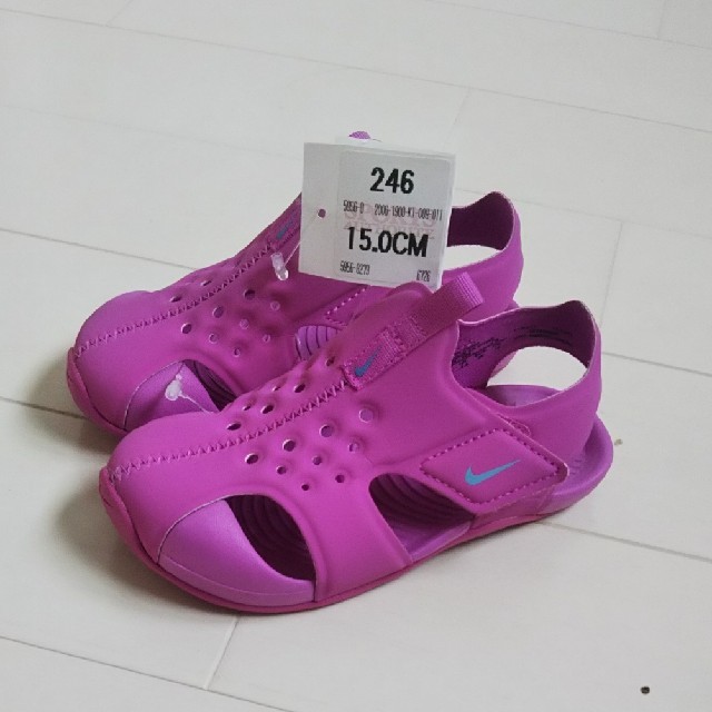 NIKE(ナイキ)のNIKEサンダル15cm キッズ/ベビー/マタニティのキッズ靴/シューズ(15cm~)(サンダル)の商品写真